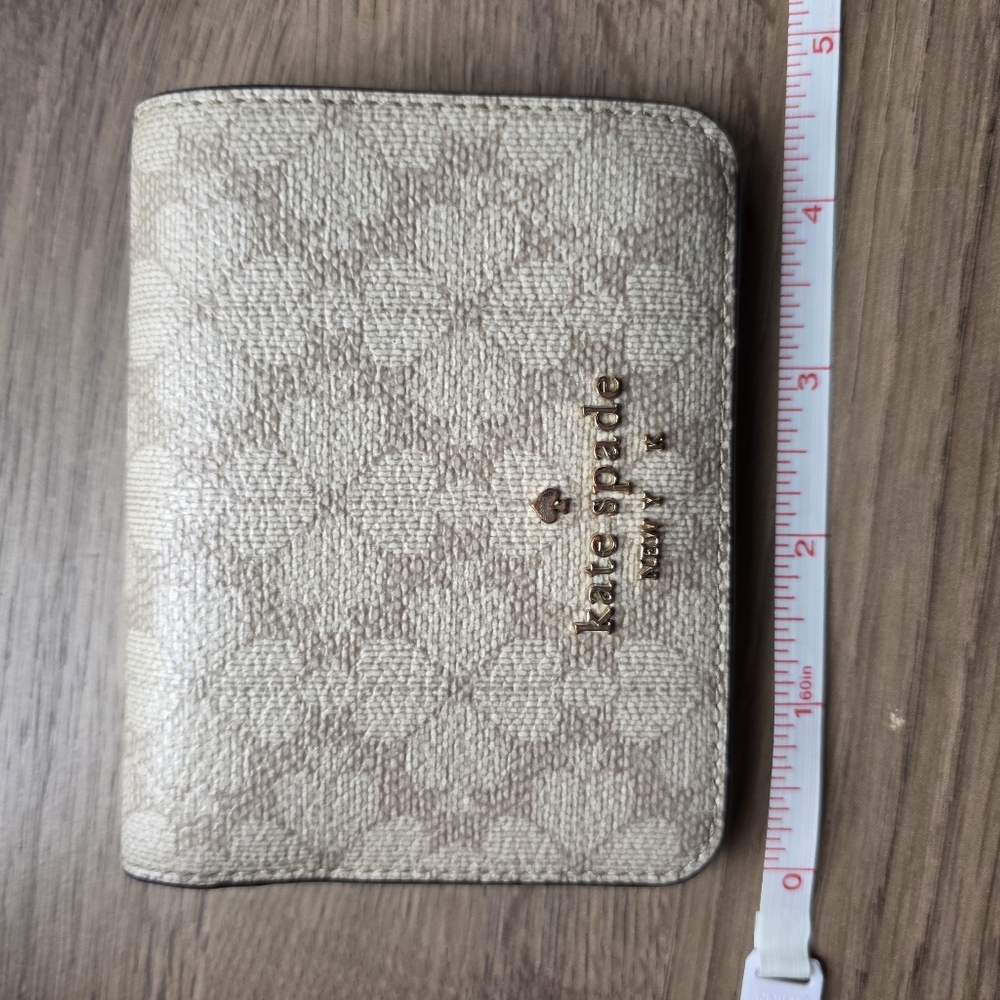 Kate Spade Cream and Tan Wallet